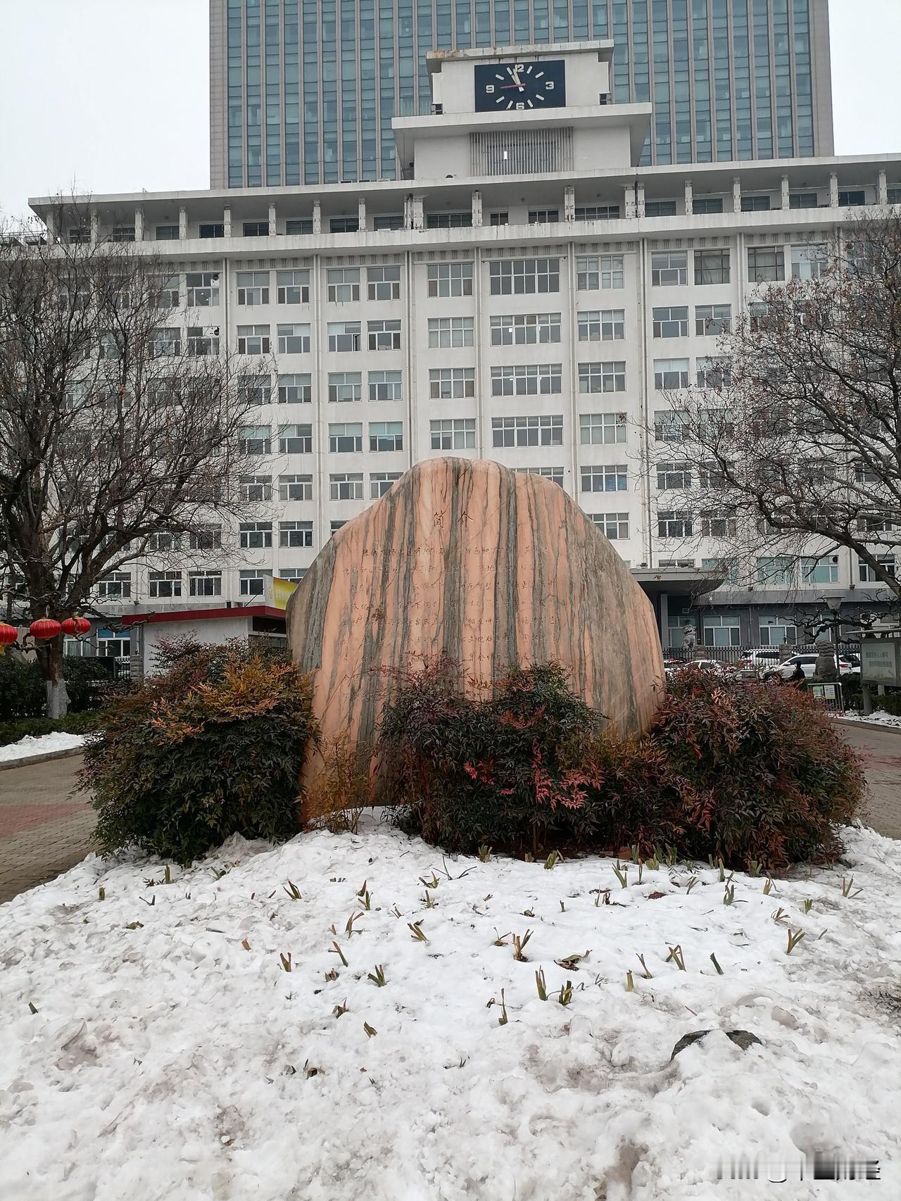 金钱除外，当下人们最缺的是什么在物质丰裕的时代，人们最缺的是不被外界裹挟的内心宁