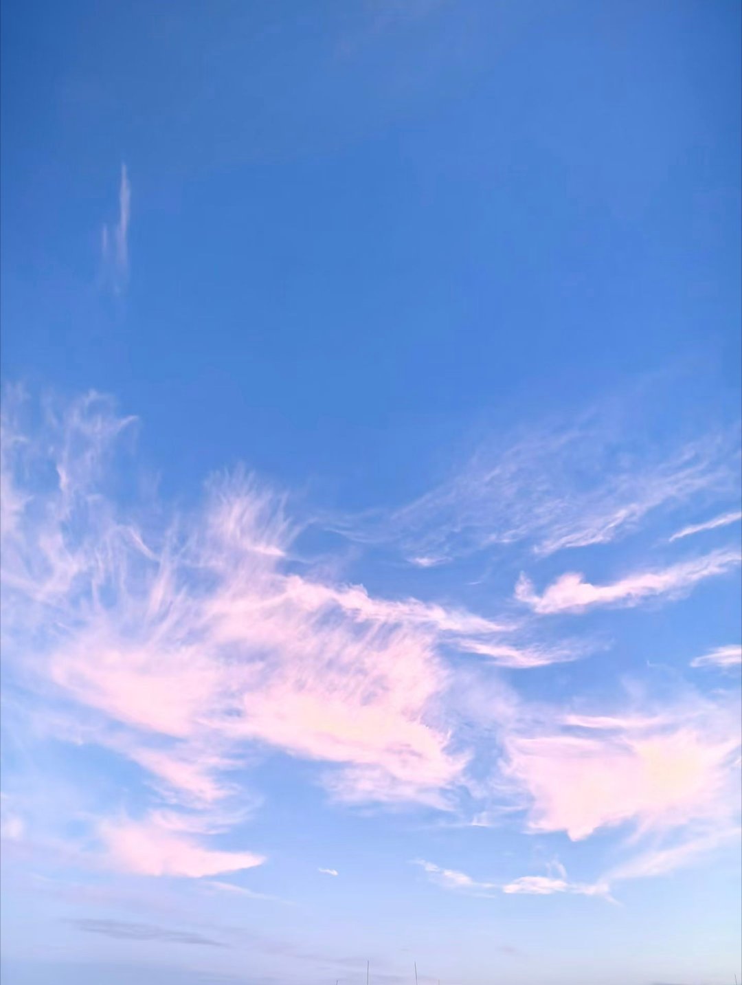 天空晦明变化很好看 