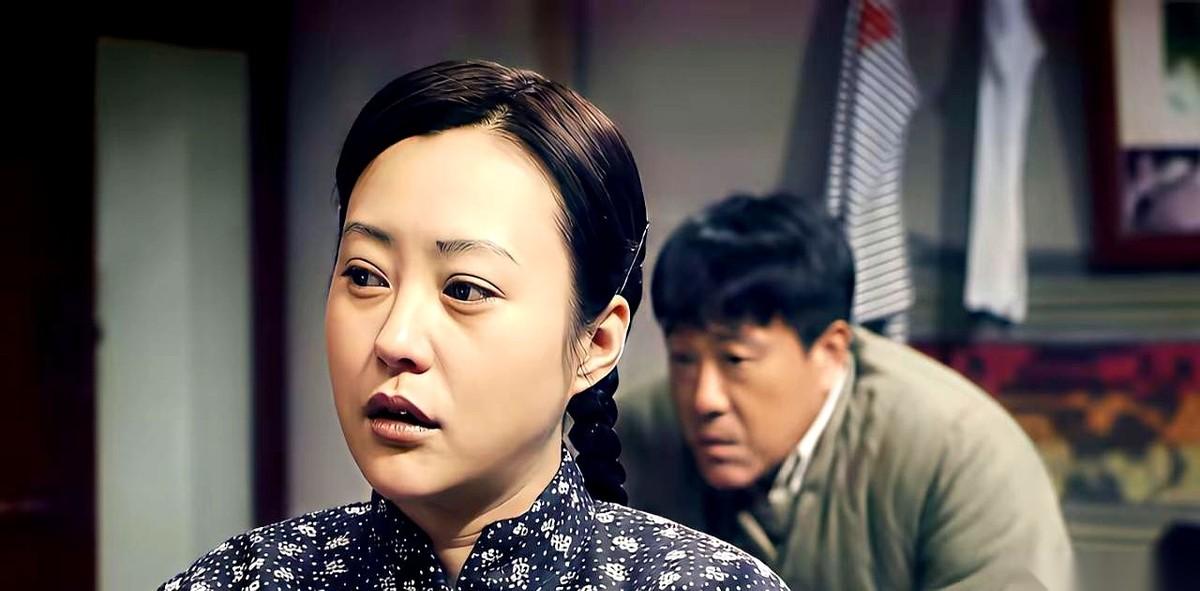 一个做足了“安全措施”的寡妇，天天半夜往单身汉屋里钻，最后还能被包装成绝代好剧？