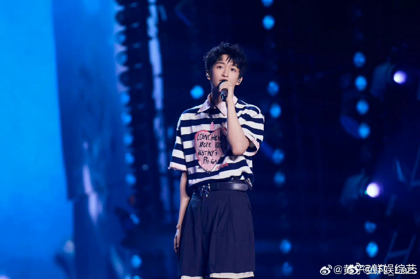 歌手总决赛帮唱歌手2026网传的这套帮唱阵容一曝光，全网乐迷全都炸开了锅。 