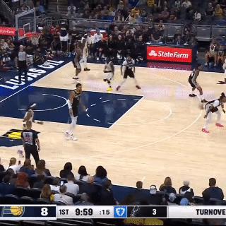 从后场到前场，3次运球，完成一条龙上篮🤯 ​​​