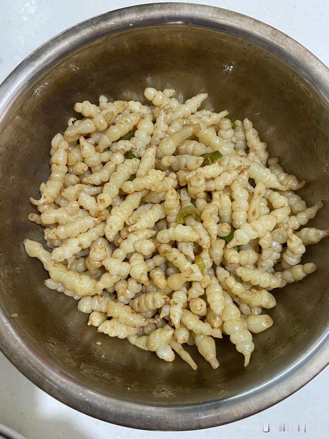 这个菜你们家乡有吗？都怎么叫它啊？

这菜酥脆清爽，真的老好吃了，就是收拾起来老