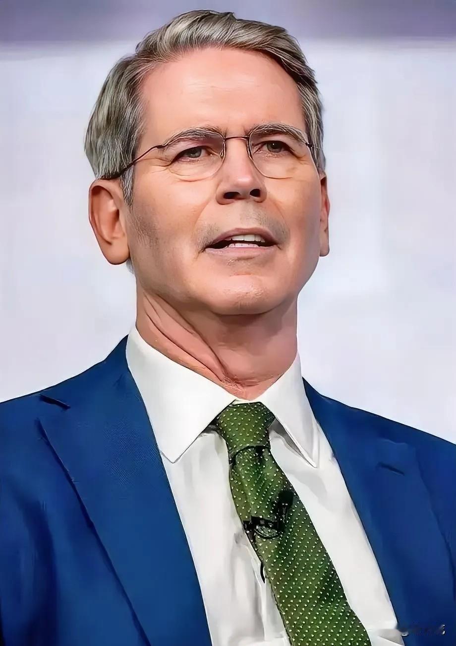 美国传来最新消息
4月22日，美国财政部长贝森特公开表态：美国海军将持续封锁伊朗