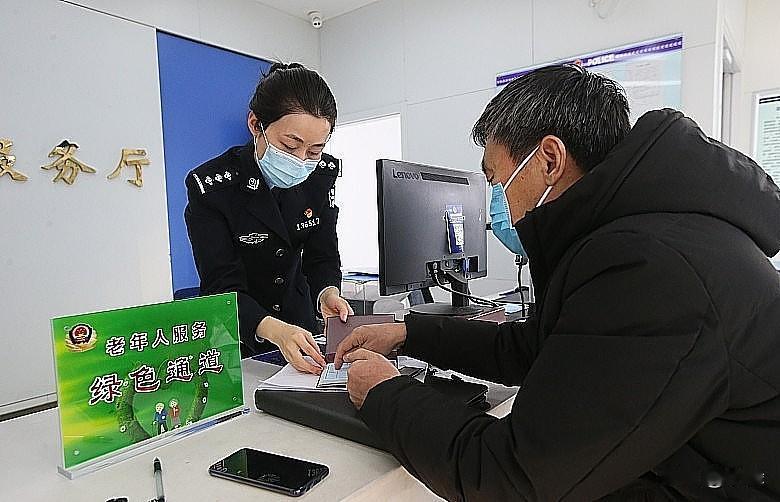 2026年8月4号，山东济南派出所上周统计数据。辖区有127位老人拿着长期身份证