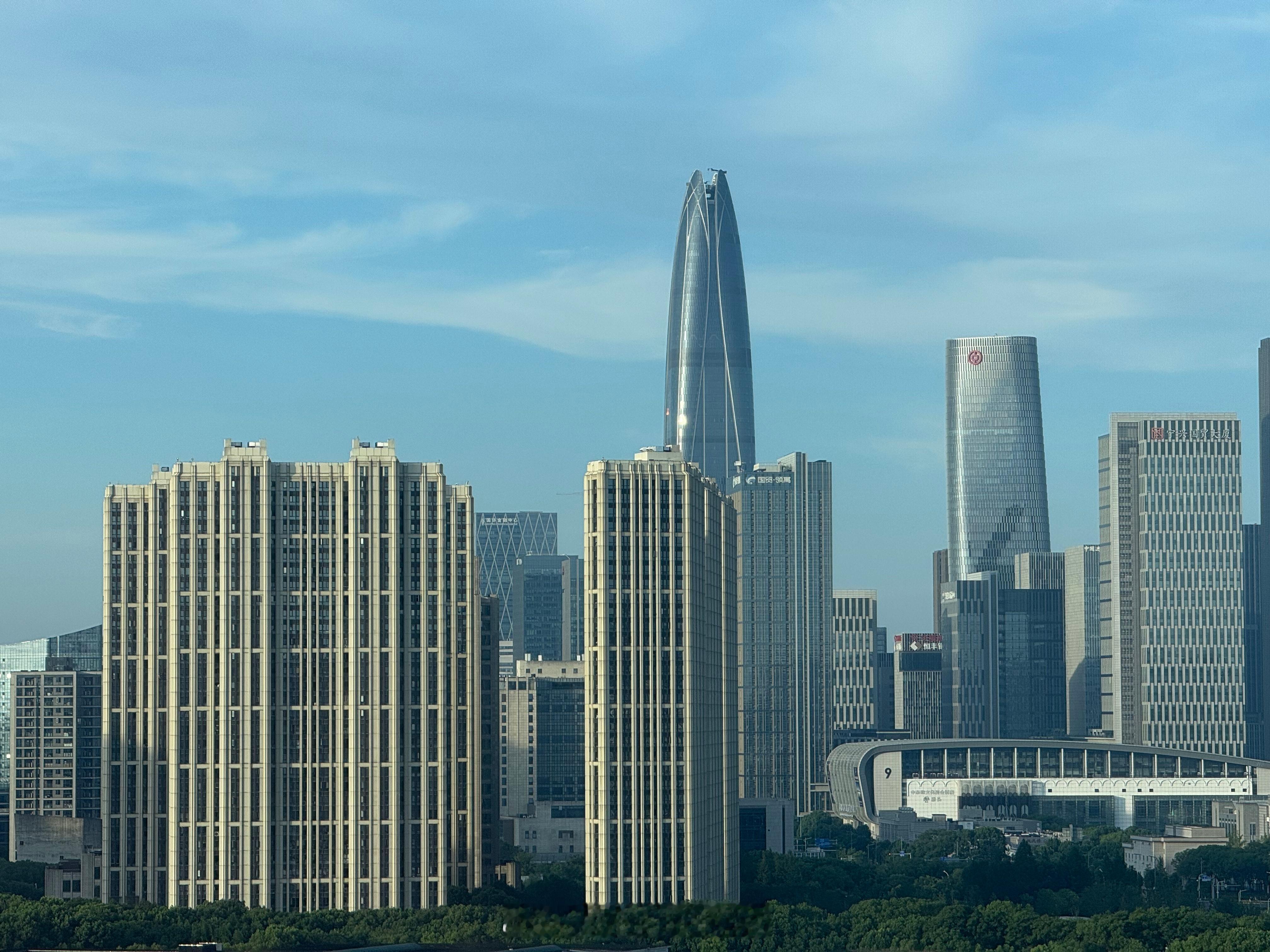 早上好啊，我在一个缩写为NB的地方，大家猜一猜这是哪里？城市摄影 ​​​