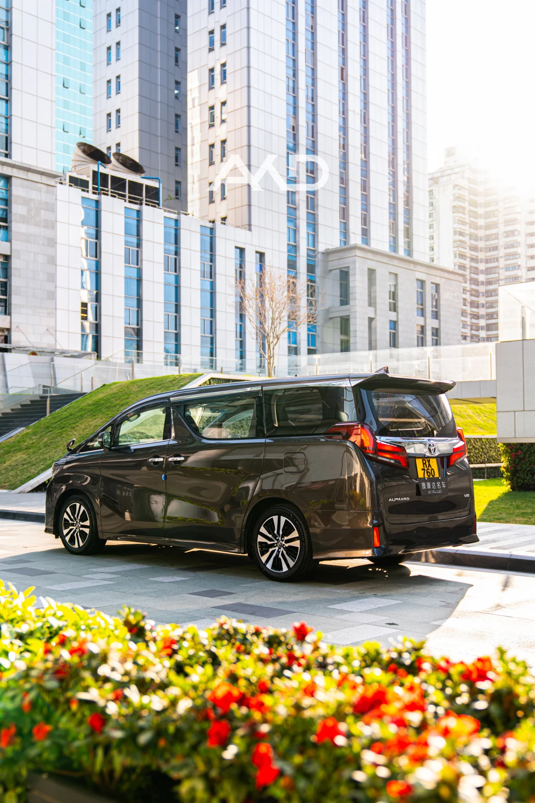 曾经的明星保姆车现在只要20多万？