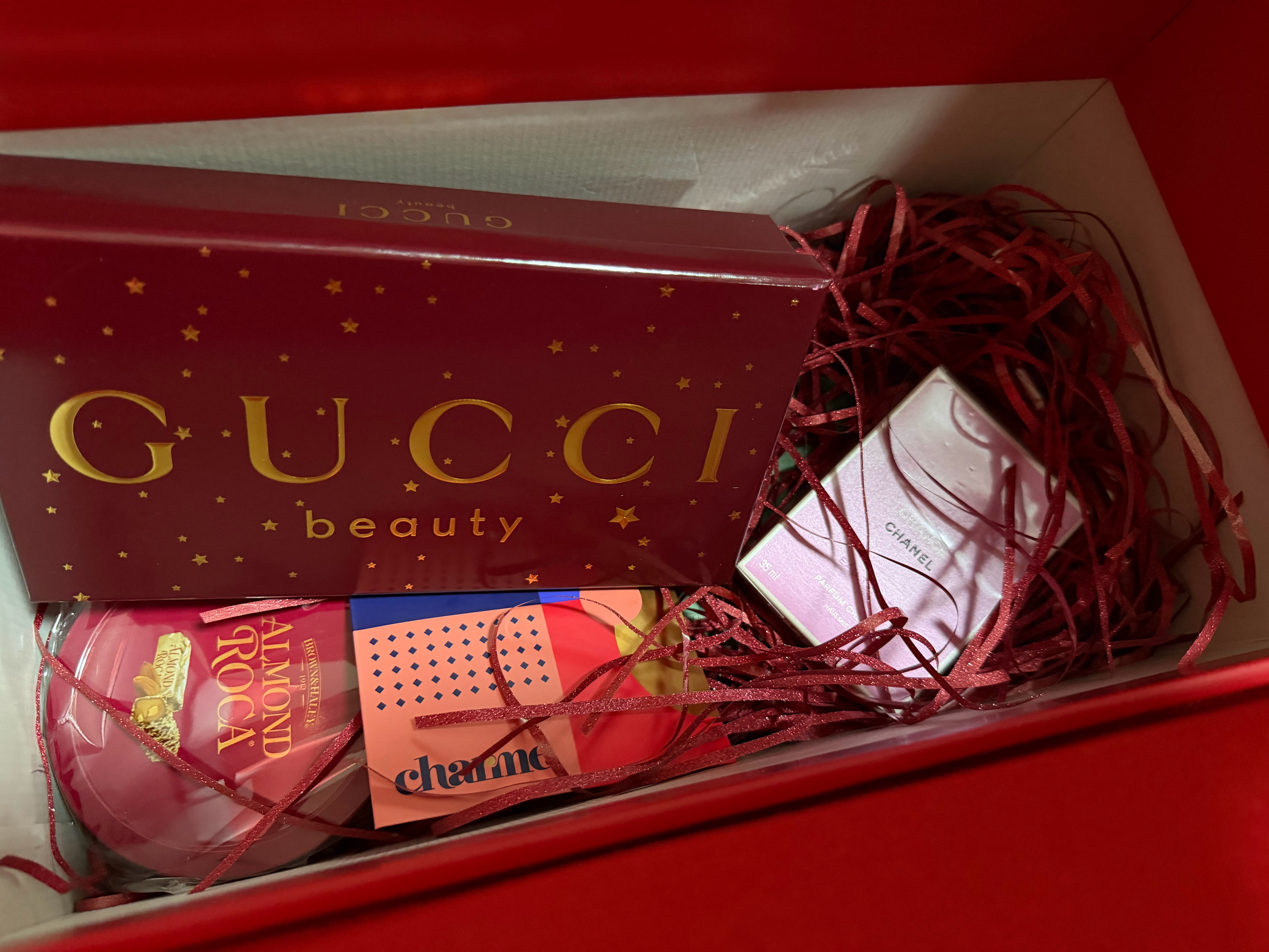 好猖狂的红海🥺🥺萌得没招了，红得也不行了！未免太用心了！收到的🎁实用又可爱