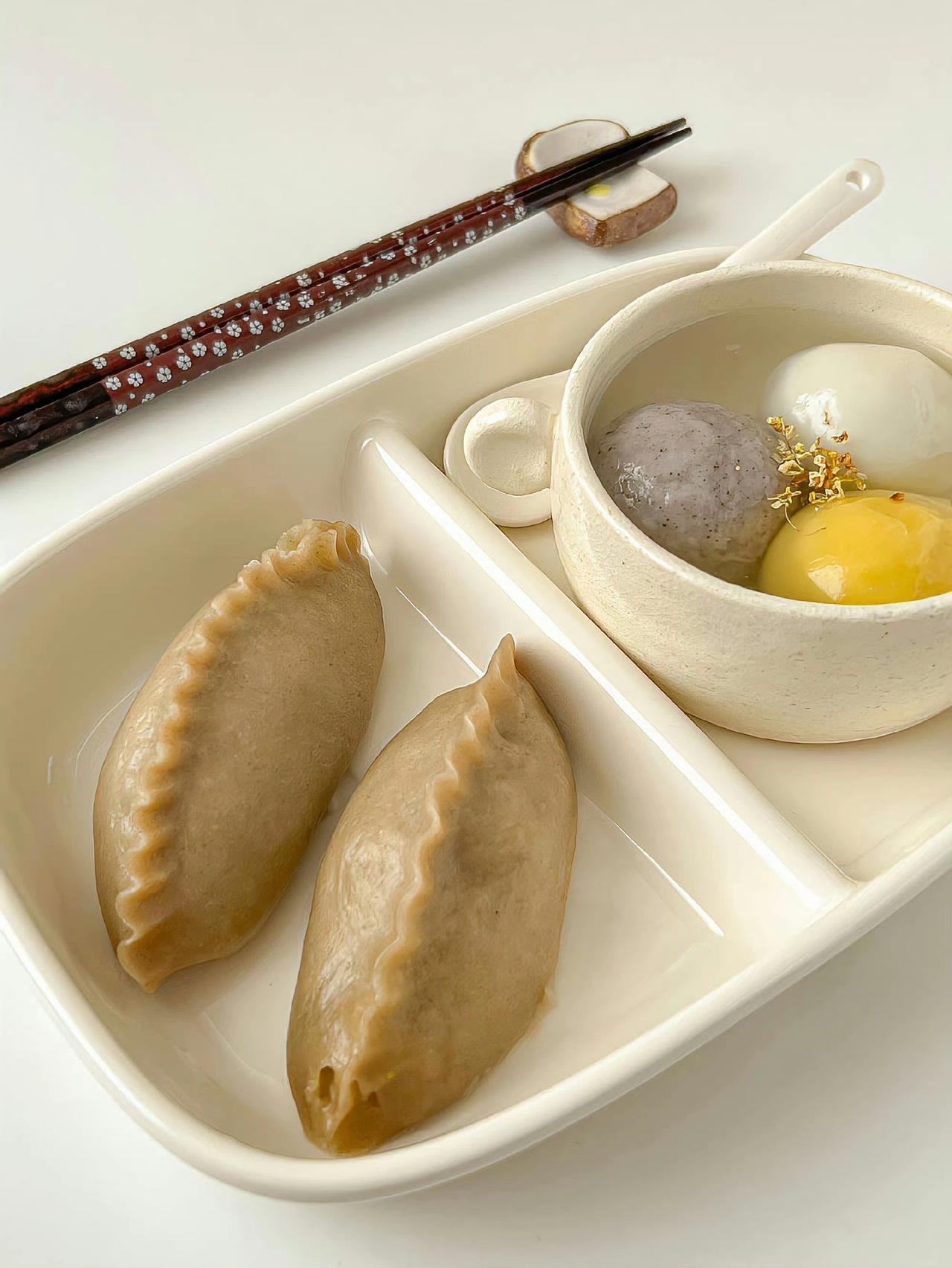 一人食，也很香。
生活就是重复，日复一日月复一月年复一年，一天又一天，一月又一月