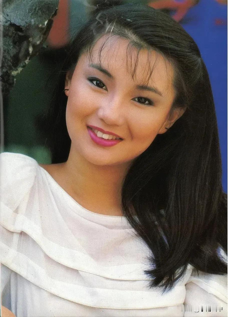 《荧幕偶像》彩页之张曼玉、黎美娴、蓝洁瑛、曾华倩