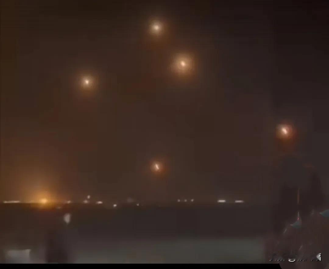 内塔尼亚胡称:伊朗用数百枚导弹袭击了以色列。这次袭击“失败了”，多亏了以色列先进