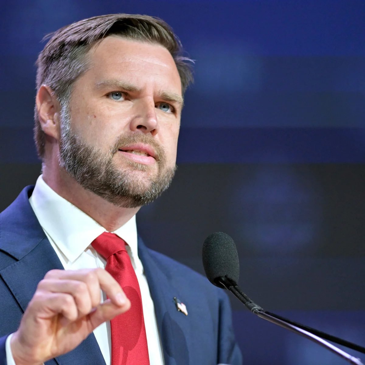 美国高级官员对以色列定居者在西岸日益严重的暴力行为感到愤怒 JD Vance称他