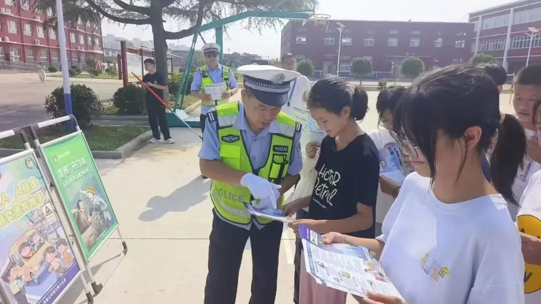 还记得你开学第一课的内容吗？毕业多年的你，或许只记得工作中的一步一步，早已忘却；