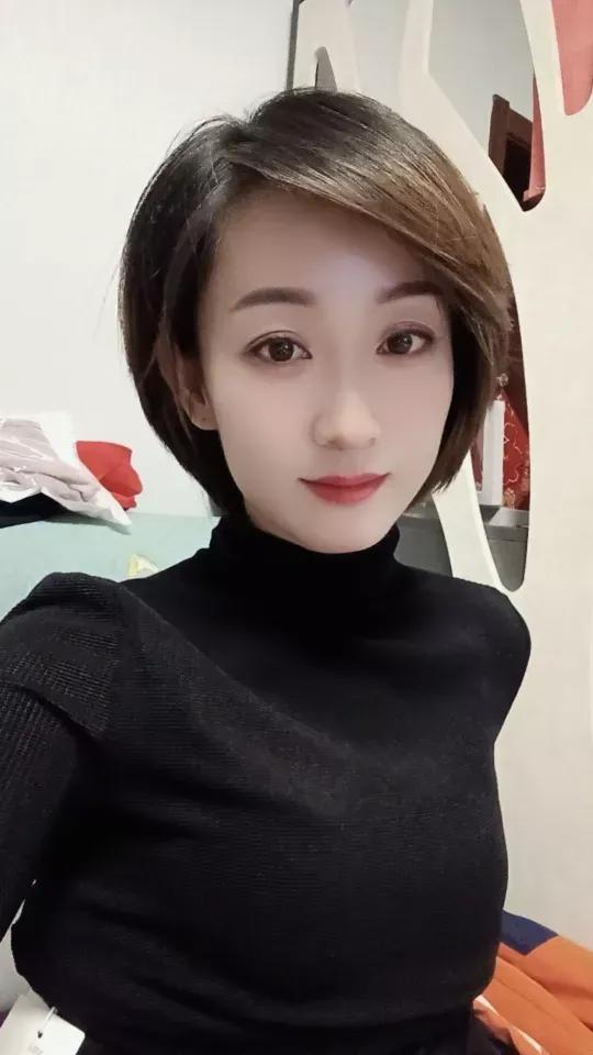 我和老公结婚已经快10年了，可他有个行为让我怎么想都想不明白。

我娘家在县城东