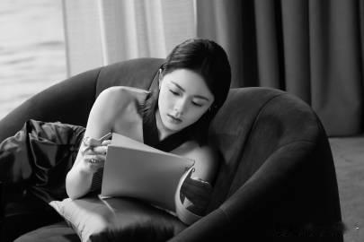 赵今麦新造型高级感拉满了这还是那个可爱的赵今麦吗告别甜妹定式，赵今麦展现多元化时