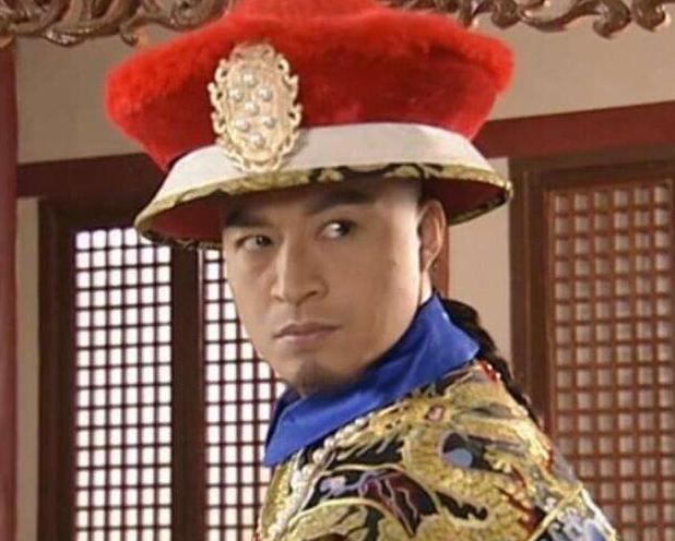 1650年7月，39岁的多尔衮刚与义顺公主行完房事，便一把拽过旁的侍女，打算再睡