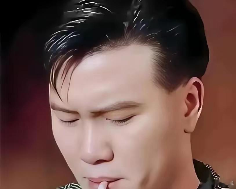 万梓良一生做过四件令人佩服的事。2021年袁隆平院士离世时，他凌晨四点从深圳驱车