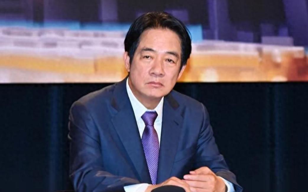 赖清德是真没救了！据台媒报道，赖清德要将台湾的“防务”开支提高到9495亿！是1