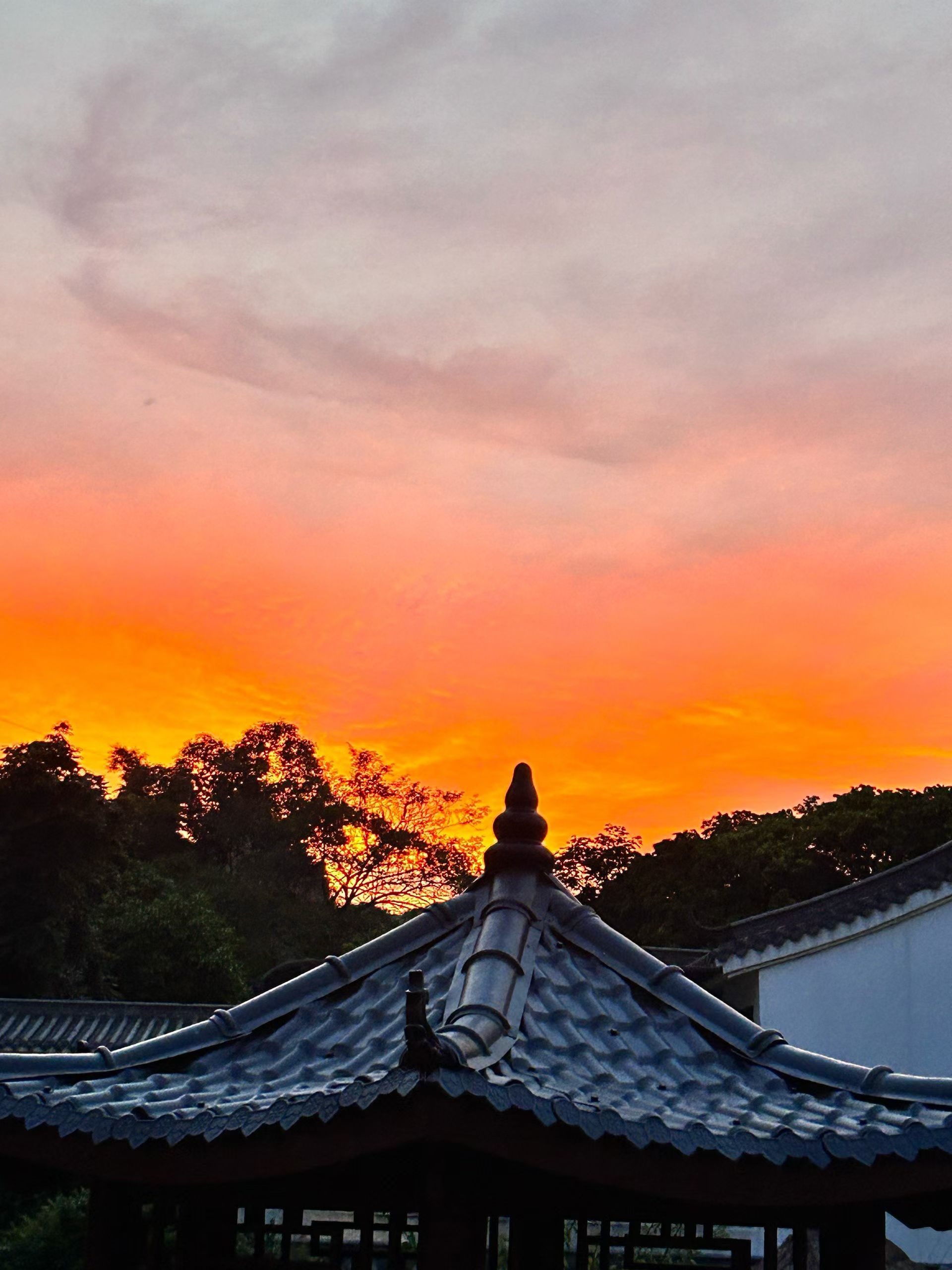 每一次咬牙坚持，都是对自我极限的挑战与突破，都是向梦想更近一步的坚实脚印。 