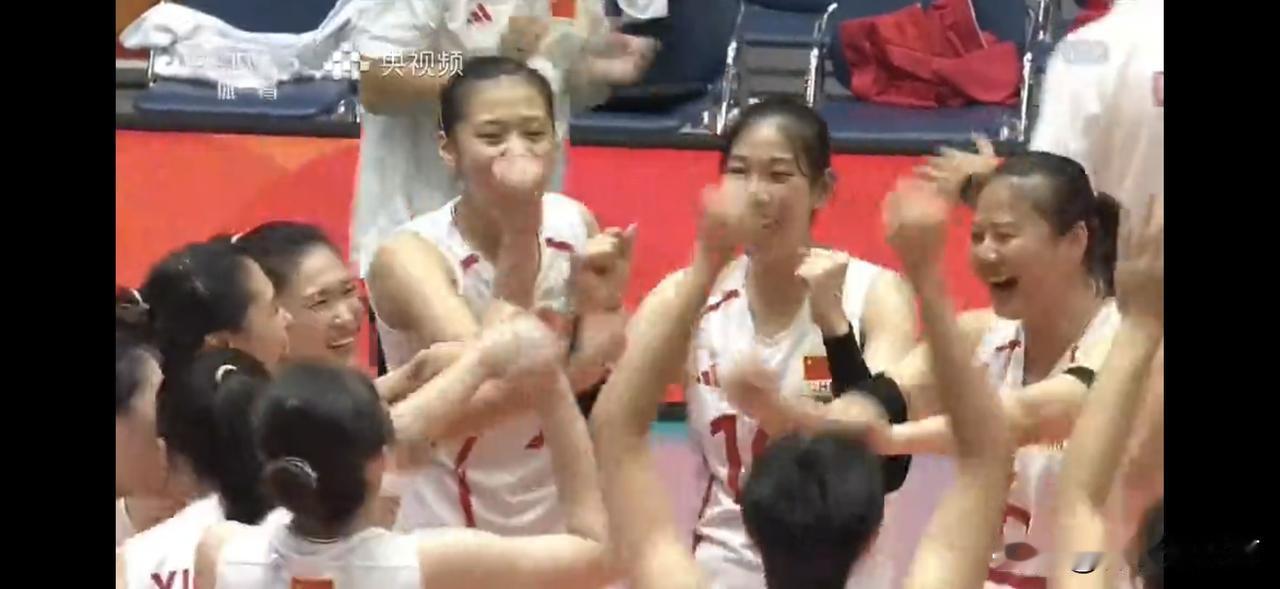 祝贺中国女排 成功卫冕亚运会冠军🏆2026爱知名古屋亚运会 决赛，中国女排3-