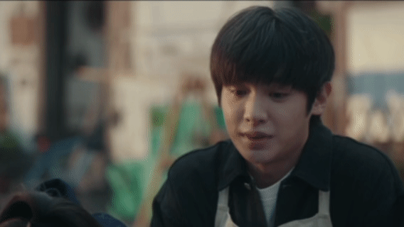 沈明辉的告别戏太戳心！退学后安慰父母、护着喜欢的女生，体面说再见时那句“成为最好