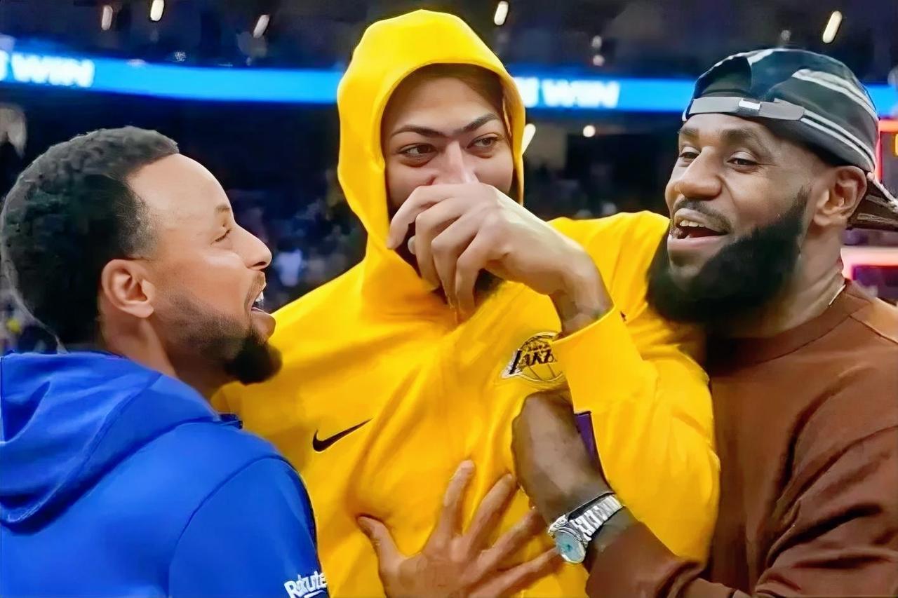 NBA季前赛湖人108-125不敌勇士，一战反映出湖人队的三个致命性问题：

1