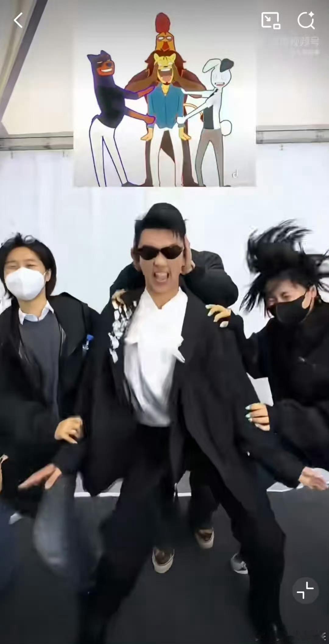 郑恺被魔丸工作室卖掉了看到这词条我愣了半天，魔丸工作室把郑恺“卖”了？这操作也太