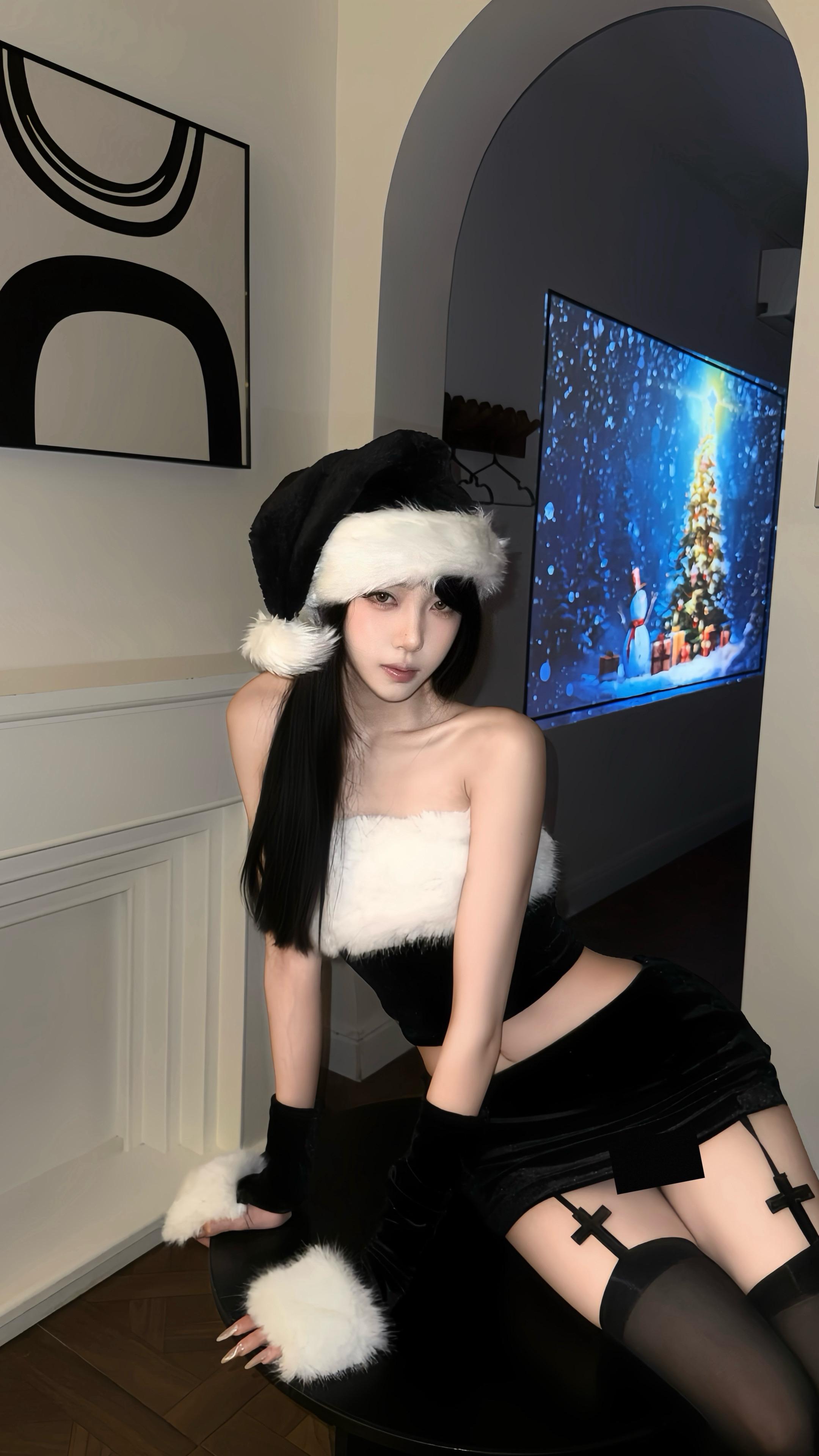 亲爱的 这是你今年的圣诞节礼物 注意查收૮꒰ྀི > . < ꒱ྀིა