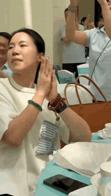 李隼女儿婚礼，婚礼现场看到了张怡宁，王楠和李晓霞，大家都来送祝福了！！！两个大魔