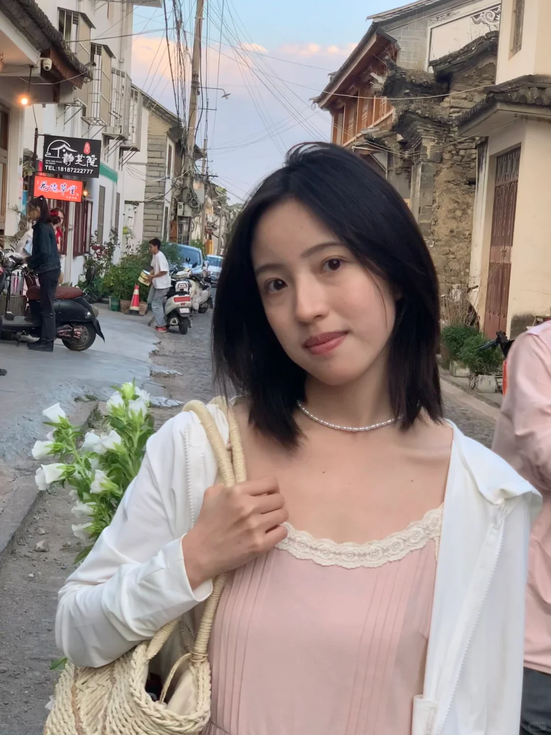 朋友说我的照片好像一个人