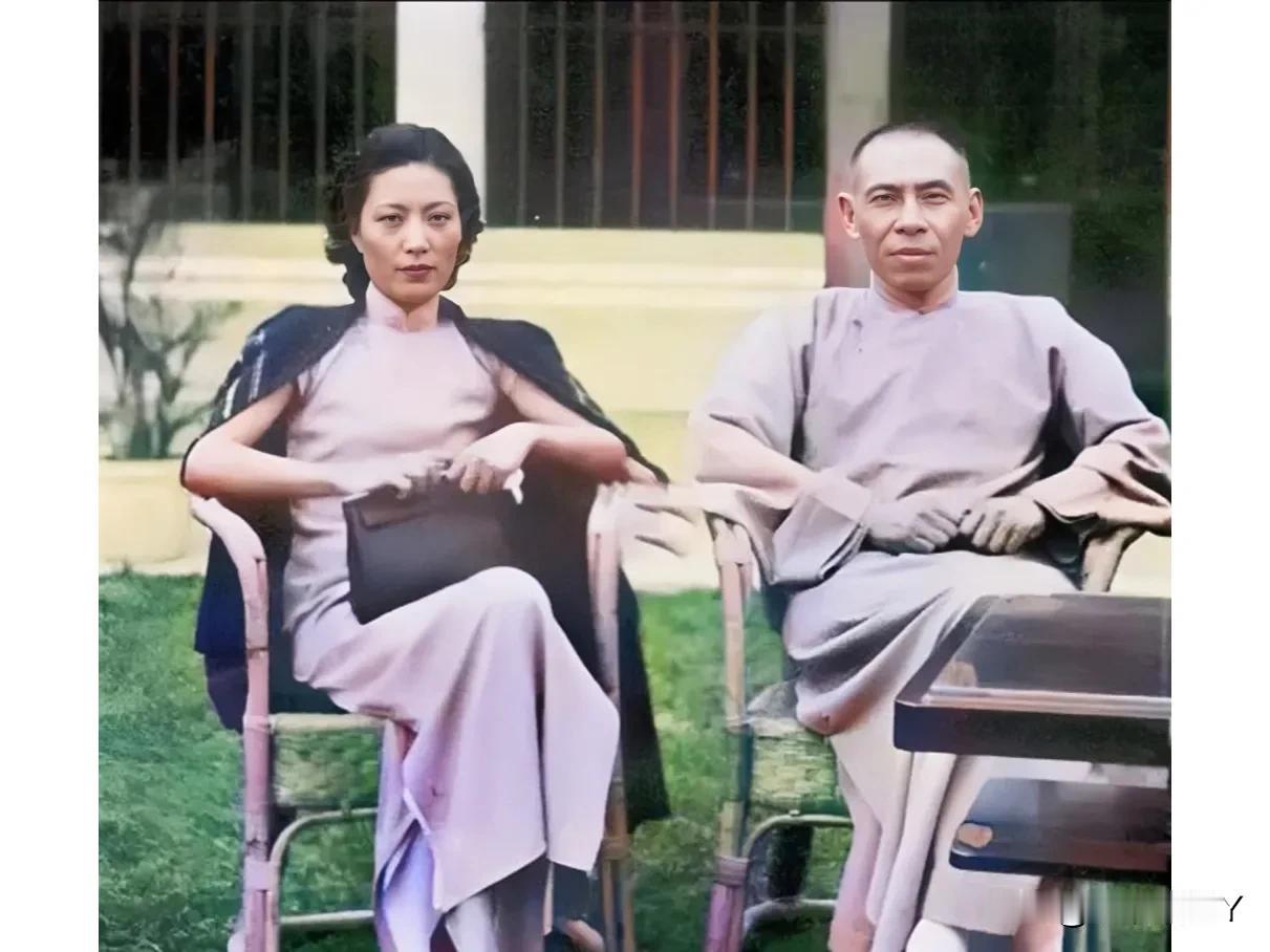 1936年，上海，孟小冬与杜月笙的留影旧照