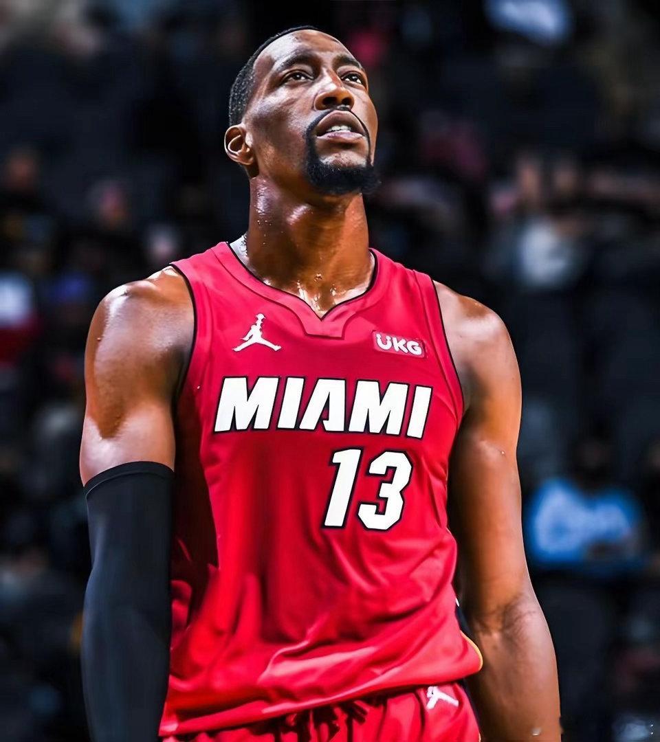 阿德巴约狂砍83分，热火却从第5跌到第10，季后赛没戏了！真让人又气又好笑，一个