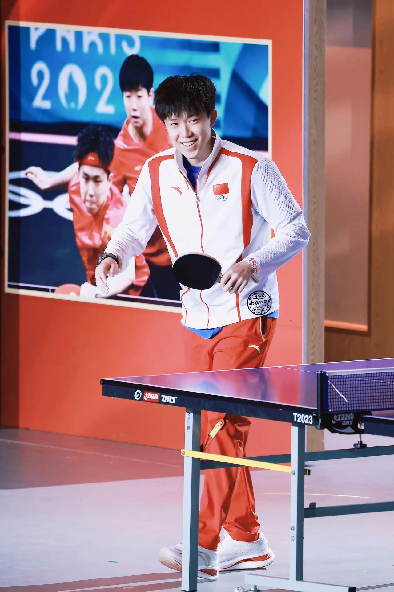 #王楚钦说热爱大于天赋#🏓️
23日，国乒选手王楚钦@王楚钦___ 在参加中华