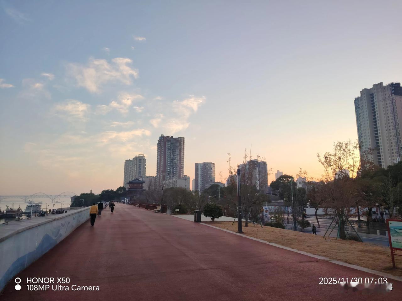 2026最想实现的一件事2026年最想实现的是健康快乐每一天