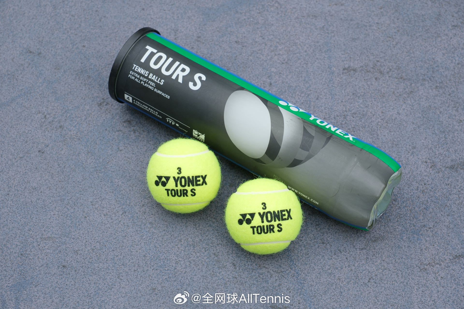 #YONEX与网球# 【YONEX尤尼克斯TOUR S网球测评：柔软击球，自在如