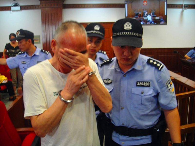 当面临死亡威胁时，求生欲绝对会被瞬间拉满。就像上吊，古代贵族常用这方式，当凳子被