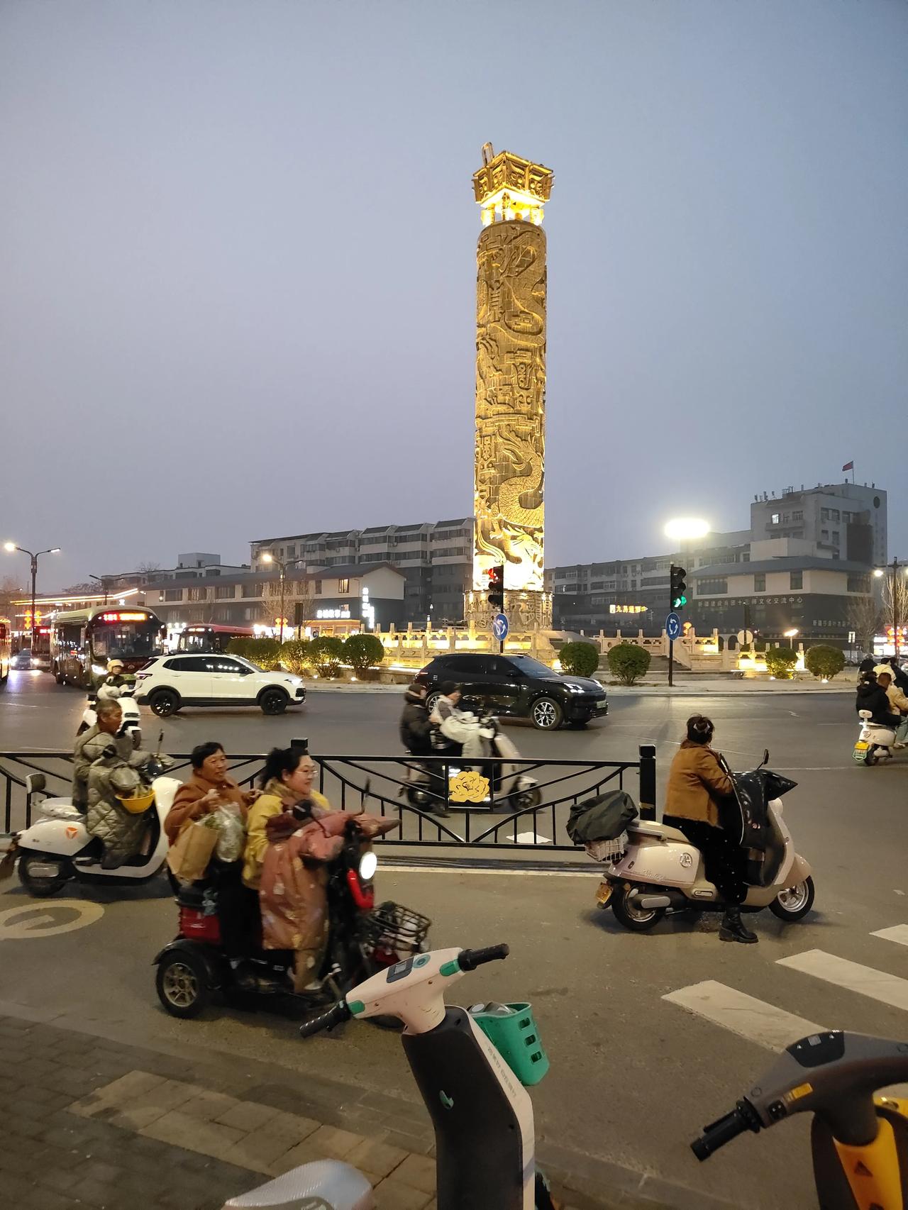 今年春天最想实现的心愿天天开心，事事如意，幸福满满！