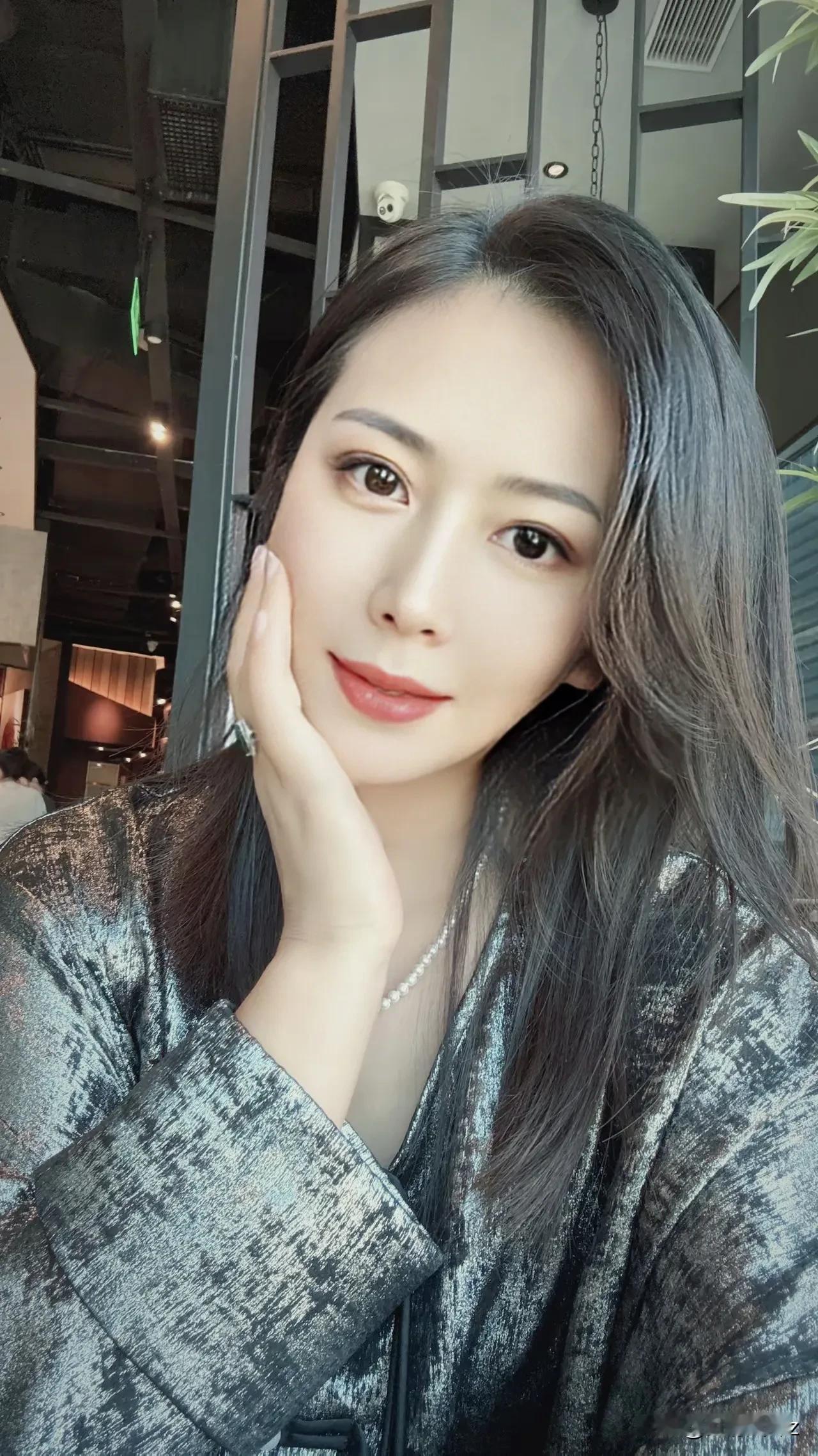 过度的思考会偷走你的生活，偷走你的幸福，偷走你的微笑。

——枕遥 ​让你望掉烦