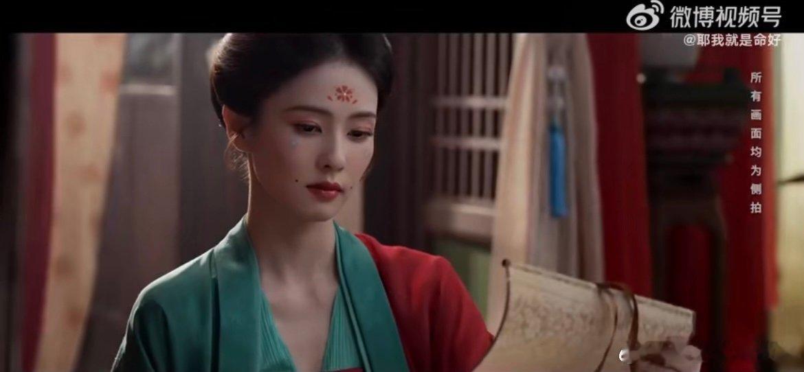 白鹿丞磊原声台词 谁被《莫离》杀青特辑里白鹿和丞磊的原声戳到了？清晰的咬字、饱满