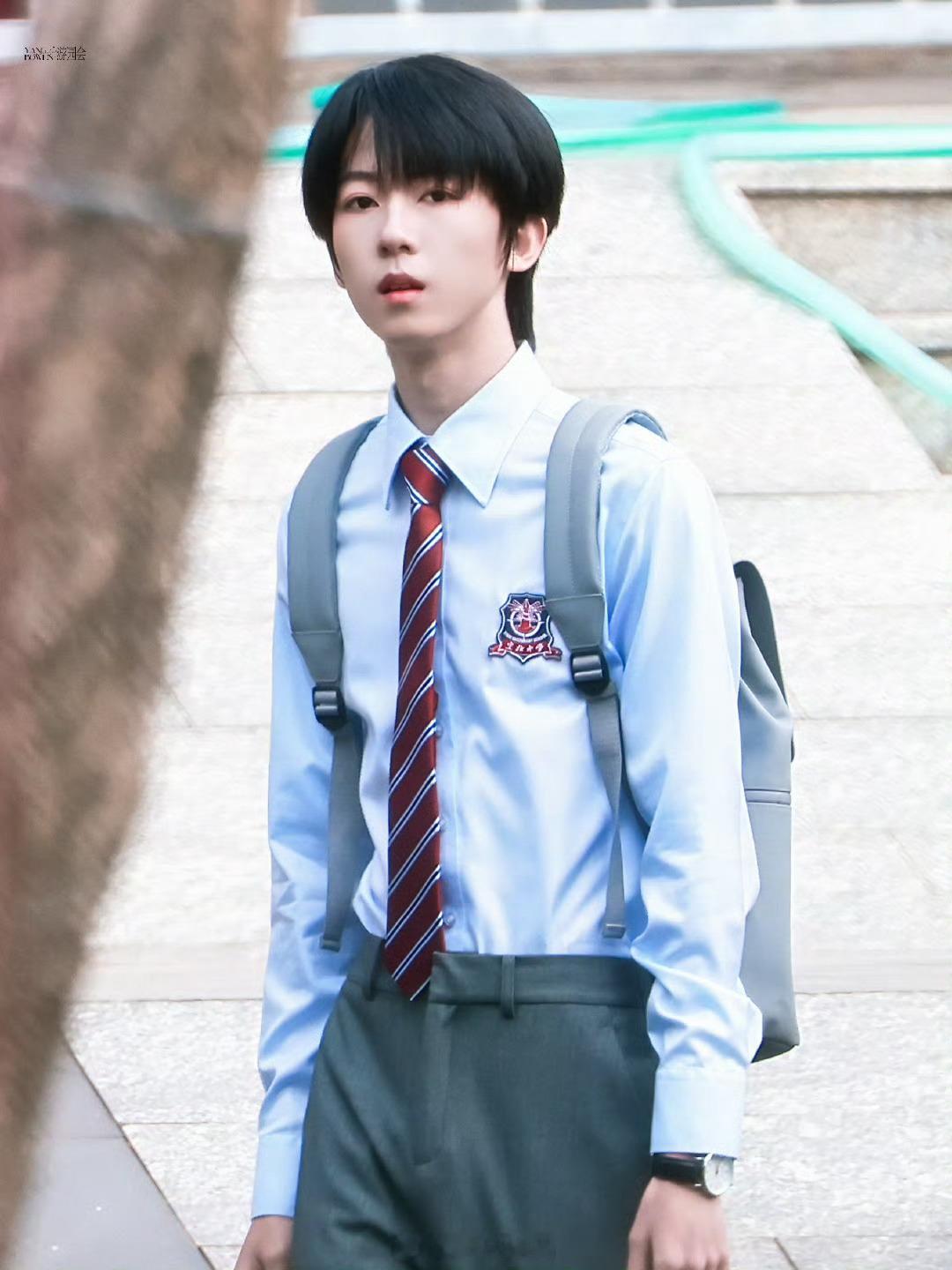 周扬学长！！！我特想跟你认识一下，啊啊啊杨博文杨博文周扬