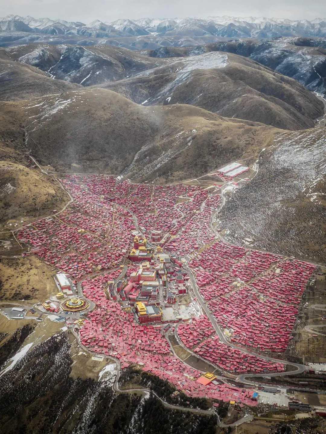 下图是川西哪个地方呢？
他们说人生在世一定要去一次，
看图我猜不出是哪里？但是可