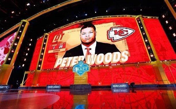 北京时间6月9日，随着NFL新赛季备战工作的逐步推进，堪萨斯城酋长队今日迎来利好