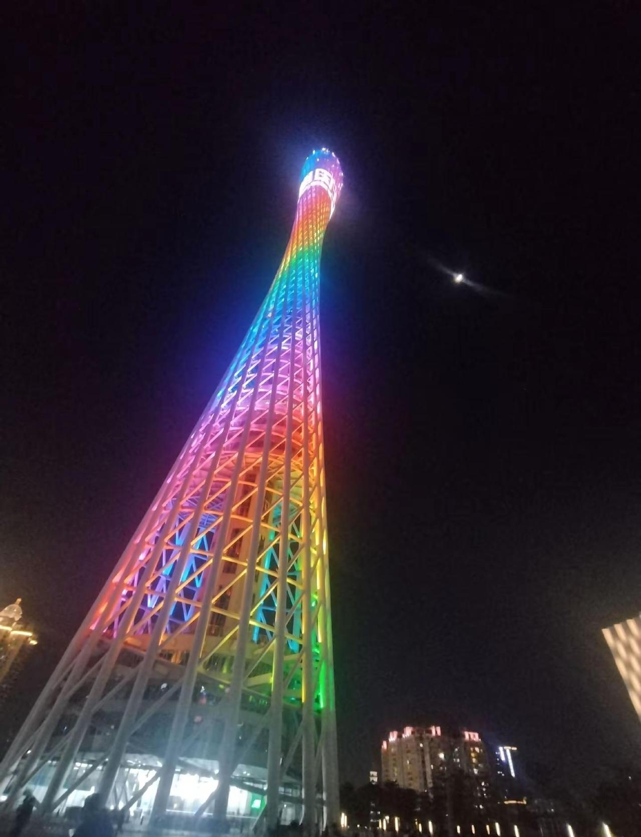 一起来看广州塔 广州塔打卡📸 夜晚中的广州塔 世界最美夜景城市 广州塔