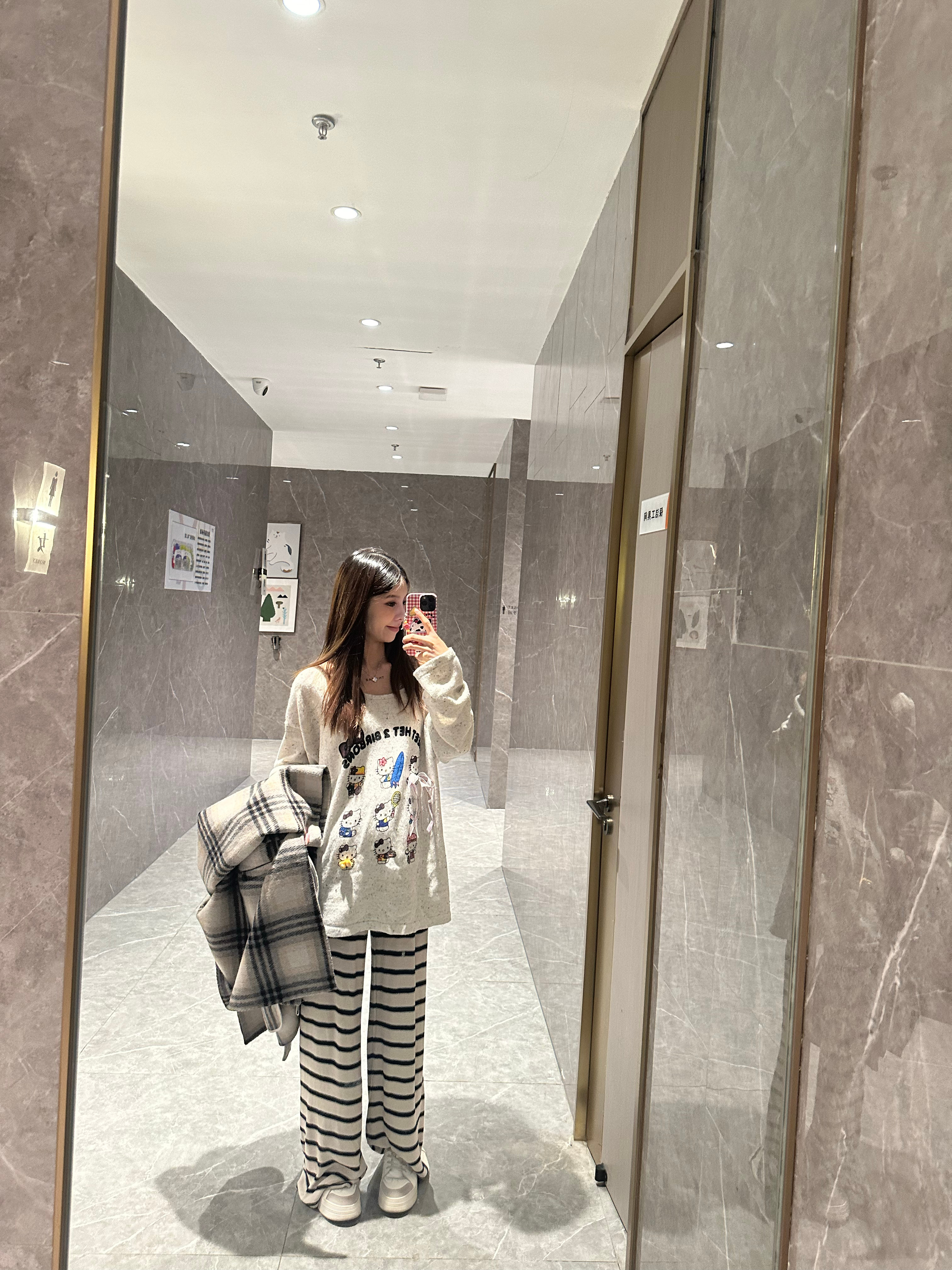 宝宝你在我肚子里翻动的每一刻我都感到好幸福🥹 ​​​