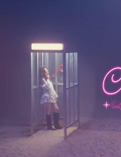 虞书欣造型 虞书欣这个造型和赵露思相似吗是同一件吗 