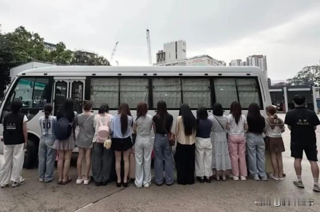 怎么吸引印度人到中国旅游和留学?发展好我们自己，他愿意来就来，不求他们来，爱来不