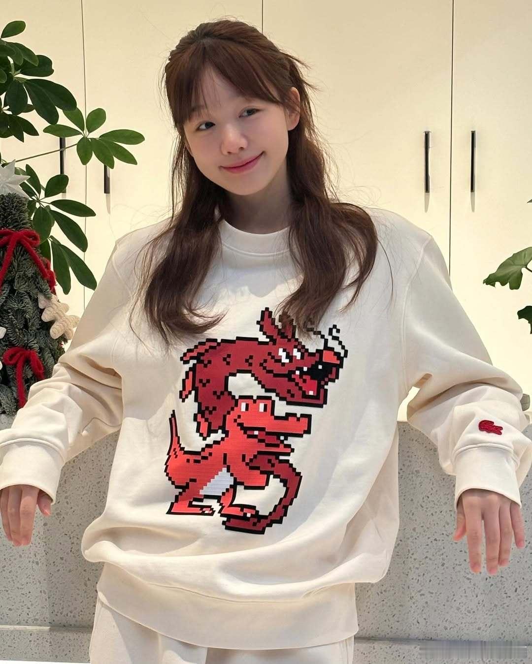 徐梦洁[超话] xmj徐梦洁徐图图 xmj徐梦洁三人行“坠入美好，沦陷于你，满是