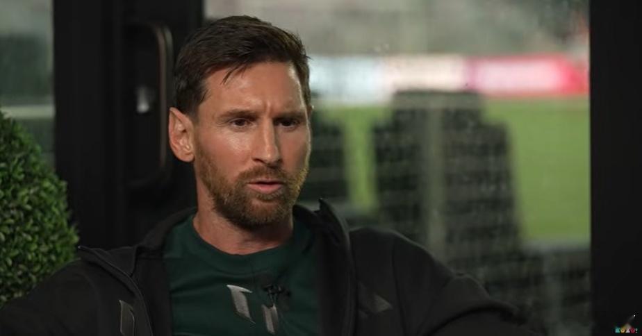 球王梅西近日接受Luzu TV采访，回忆起2016年美洲杯决赛点球大战失利后的往