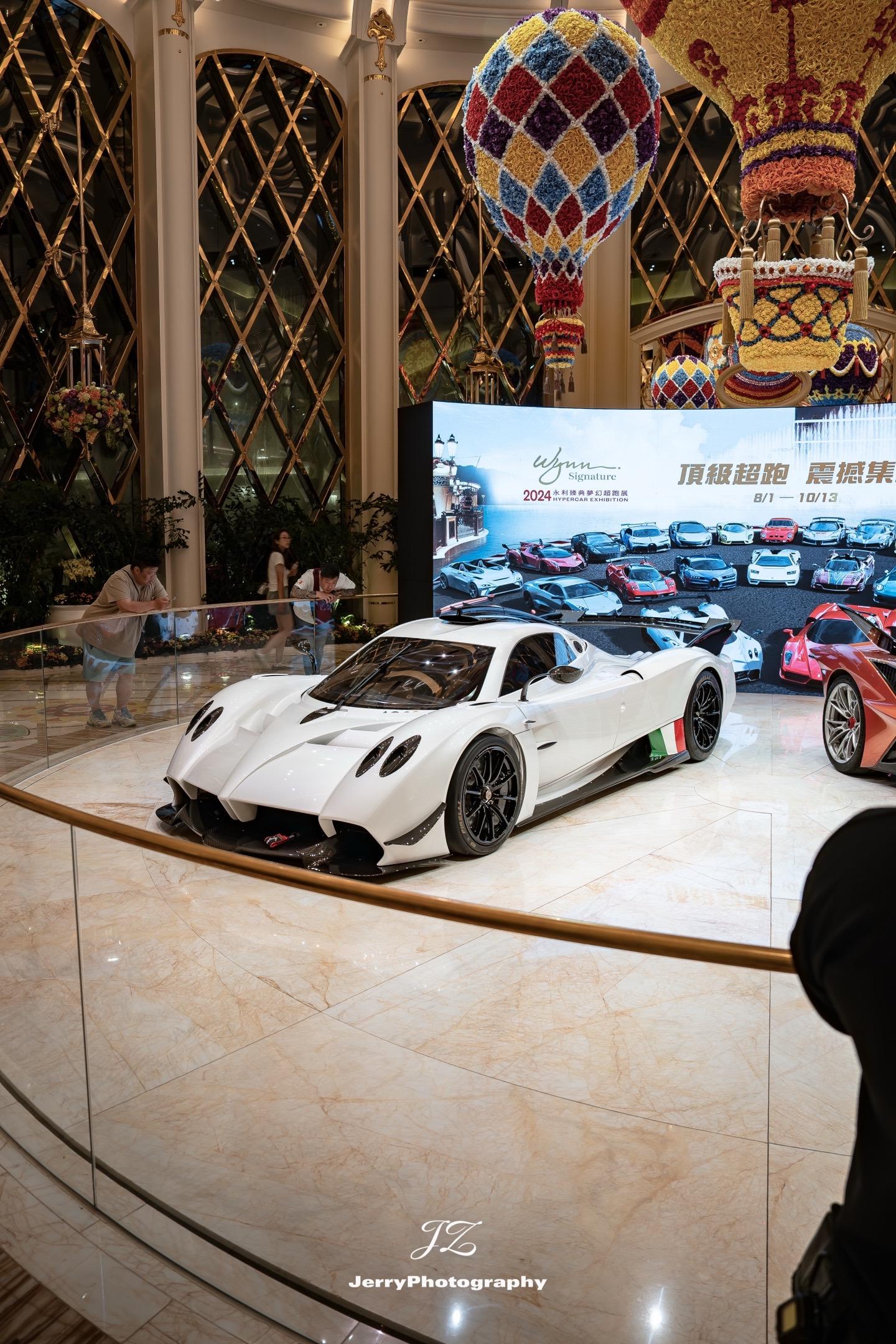 Pagani Huayra R.一台很难再次出现的HuayraR，纯白...