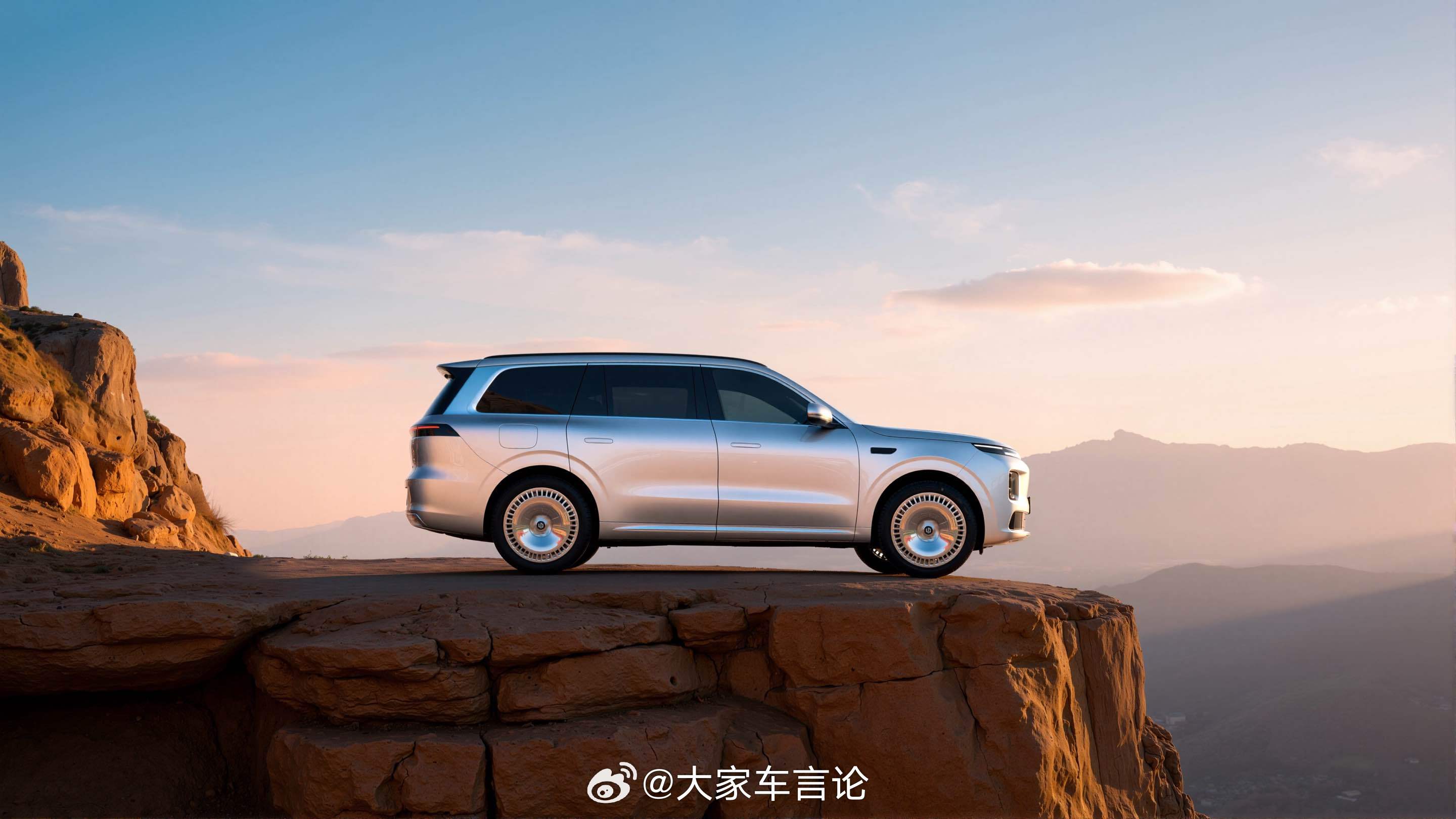 零跑D16？还是D19？ 气场与体量感都相当足的大型SUV，据说车长超过 5.2