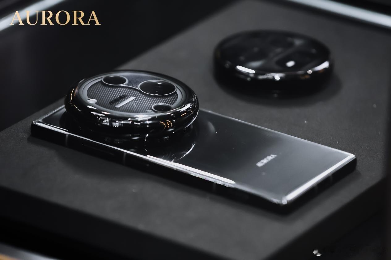 AWE2026上的AI看点 今天追觅 AURORA 手机在AWE2026完成全球